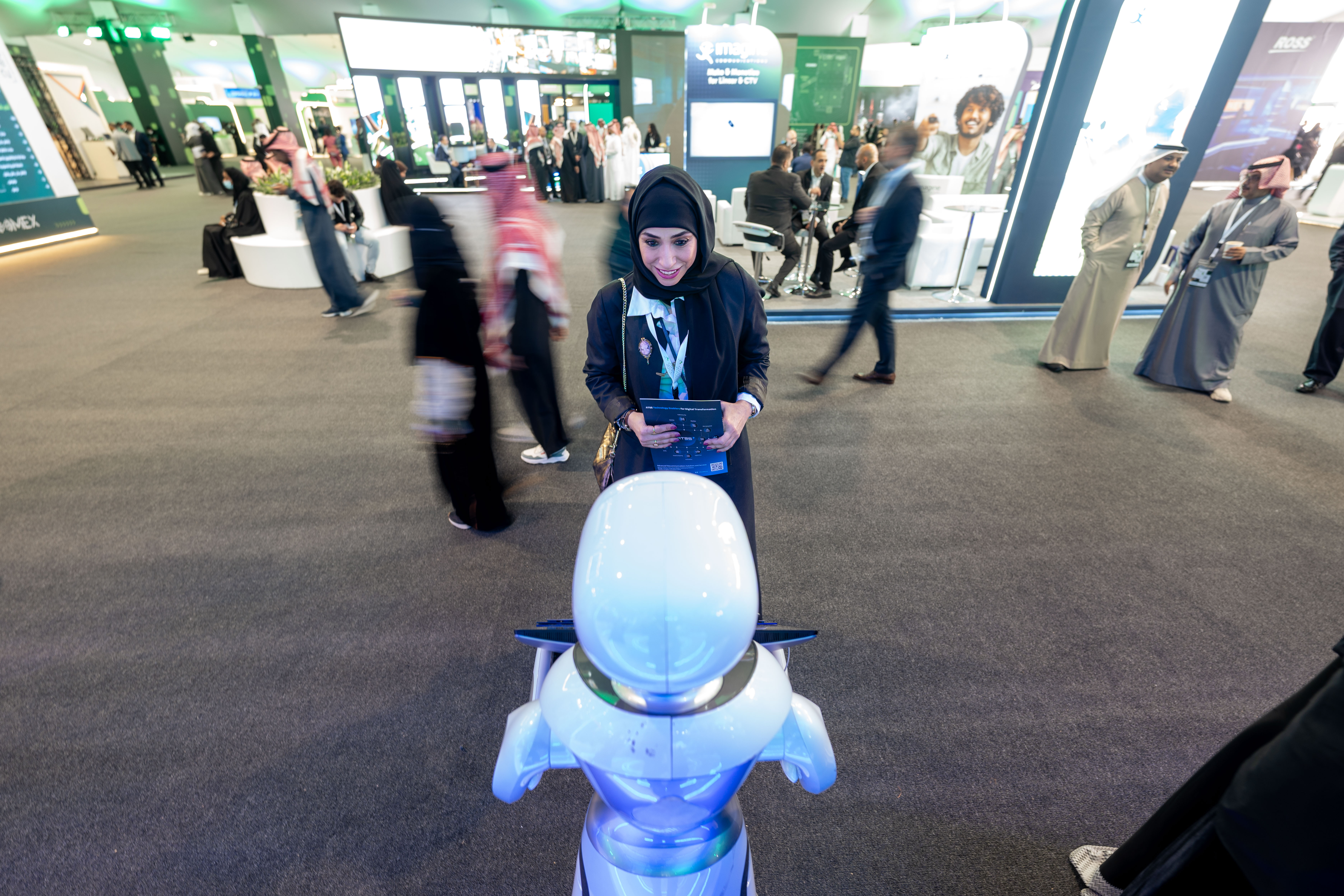 Robots Take Part in "FOMEX" at the Saudi Media Forum 2025